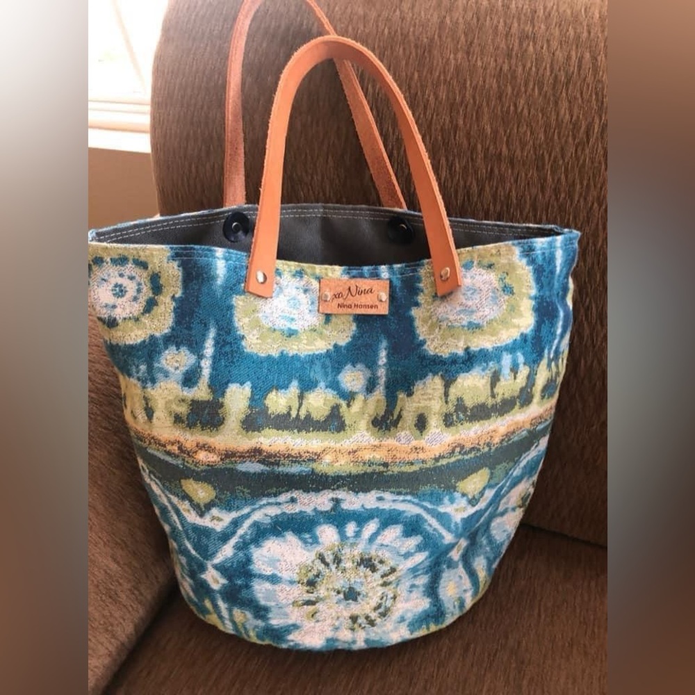 Nina Hanson tote